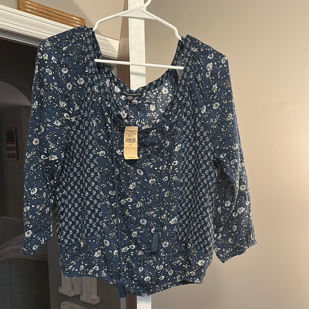 American Eagle Outfitters Blue Ruffled 3/4 Sleeve Blouse